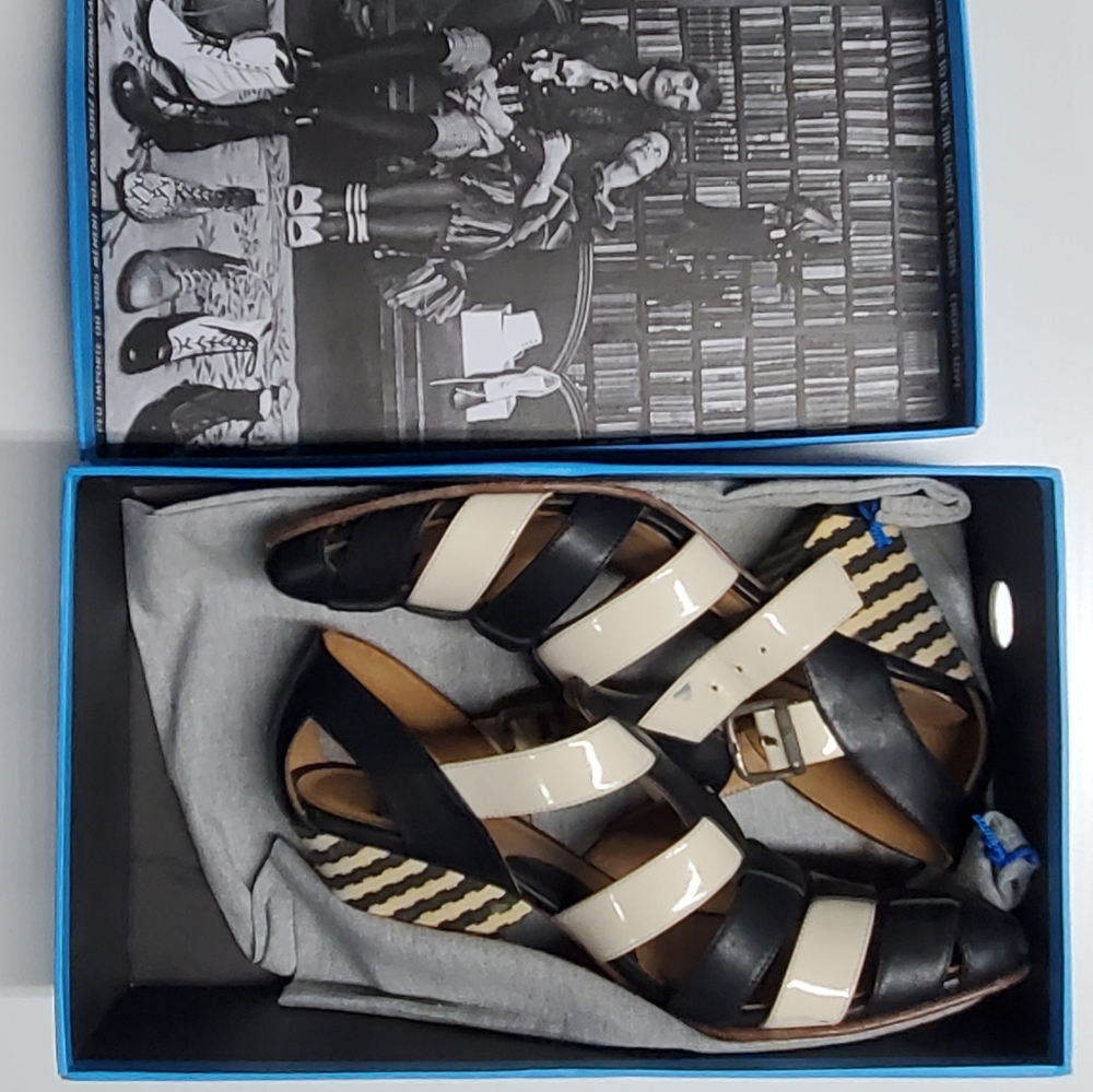 Fluevog Purpose Objective Low-Heeled Fisherman Sa… - image 4